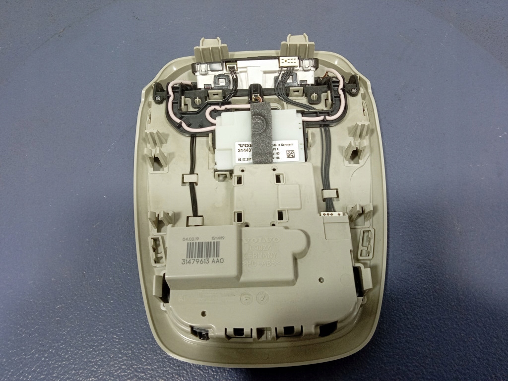 фото №5, Volvo xc60 ii 17- лампа потолочный перед передняя 31479613