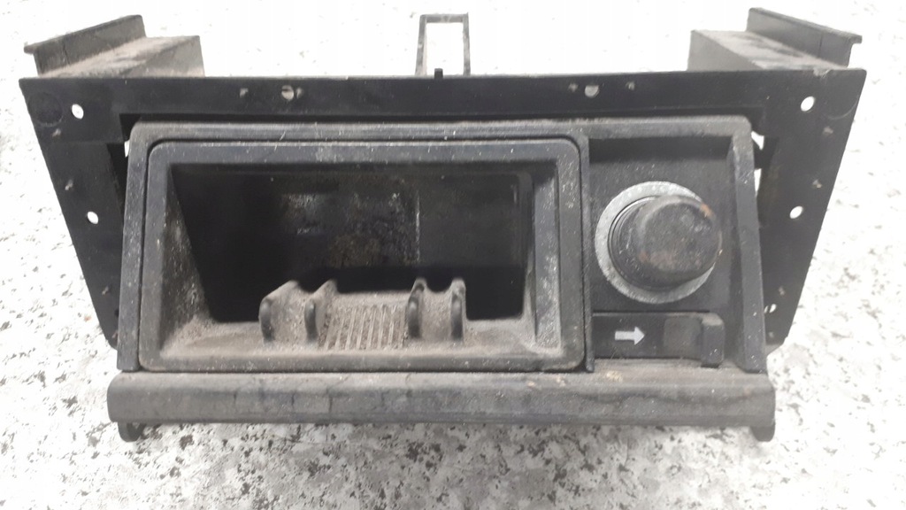 фото №10, Попільничка mercedes-benz e-klasa ii w124 2.2 d