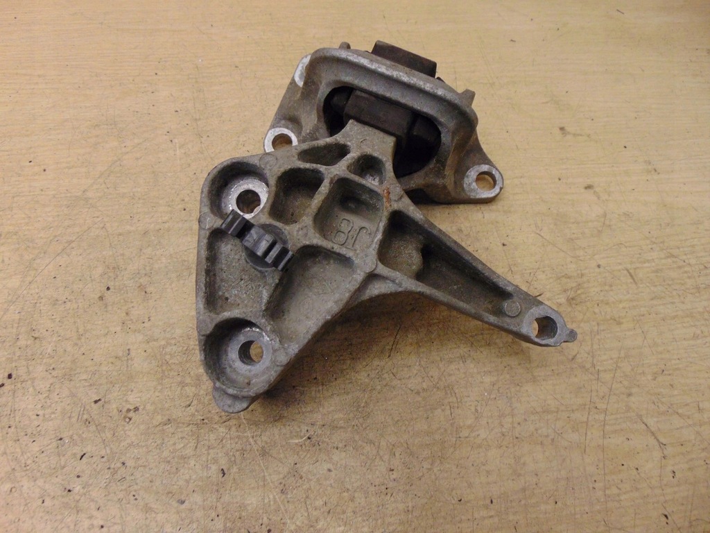 фото №4, Подушка двигуна кронштейн renault megane iii 1.5 dci