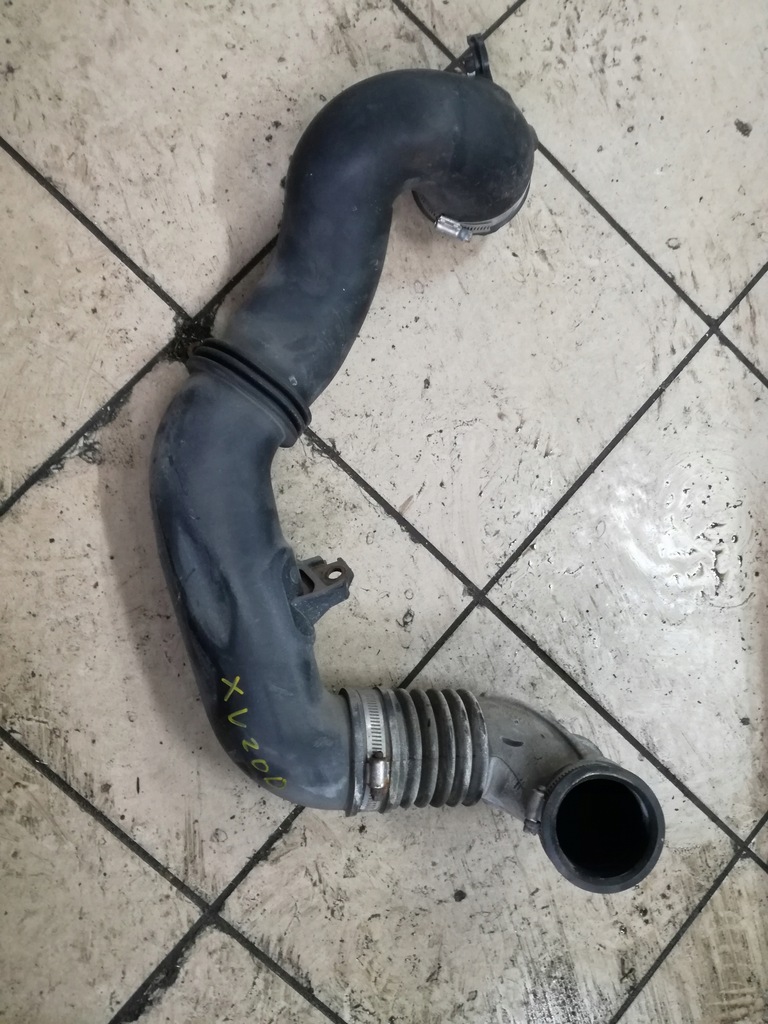 фото №1, Subaru xv impreza iii 2.0d труба воздухозаборник воздуха a12ag05