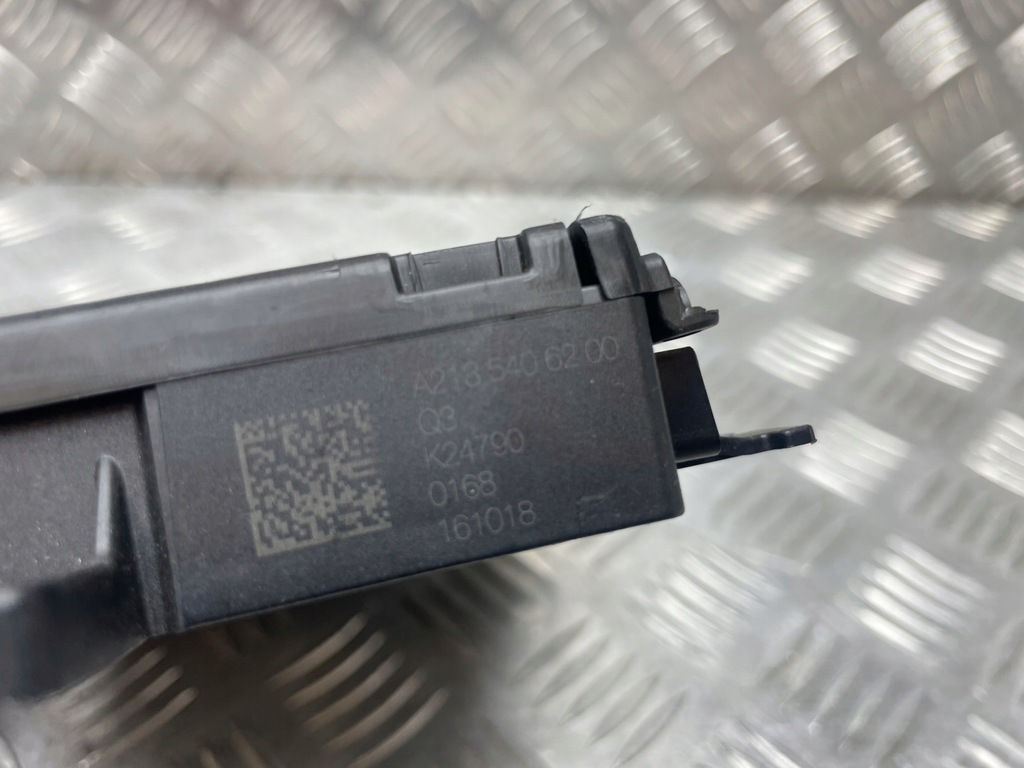 фото №10, Mercedes w213 коробка распределитель тока клемма a2135406200