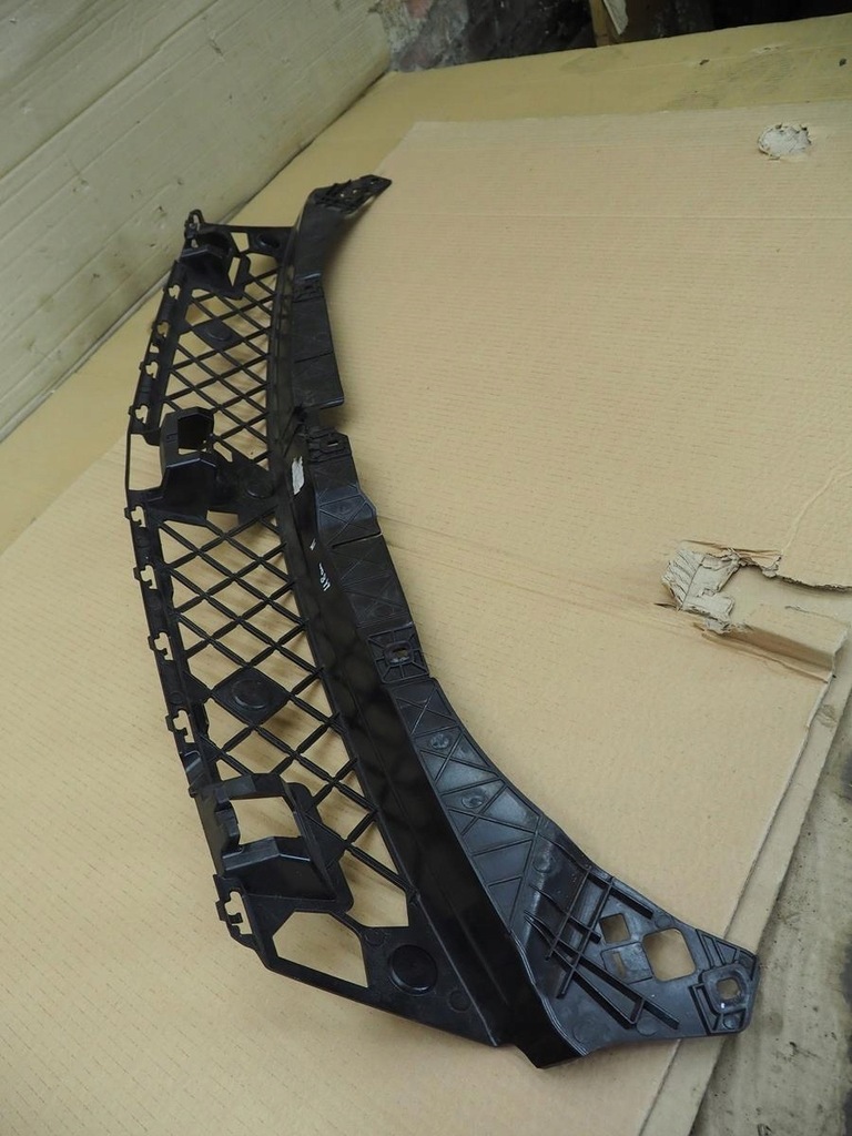 фото №16, Mercedes b-klasa w247 верхній підсилювач бампера