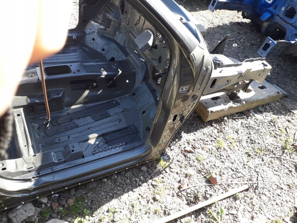 фото №7, Tiguan правая перед задняя четверть