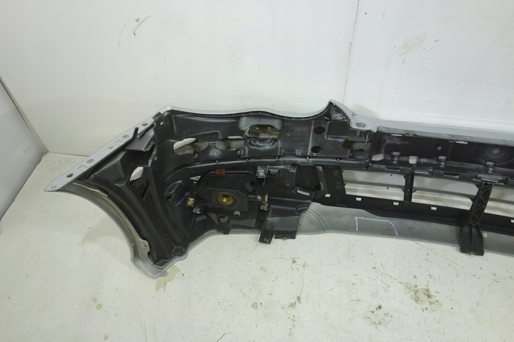 фото №10, Бампер перед противотуманные фары mercedes c w203 lift 04-07