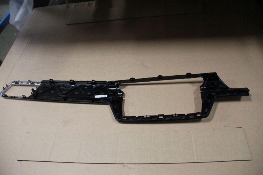 фото №5, Рамка захист екрана мультимедіа vw touran 5tb858416f