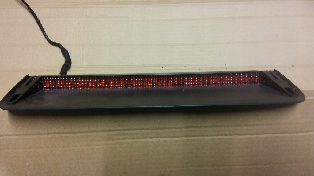 фото №1, Третій світло стоп seat toledo iv skoda rapid 5jh945097b