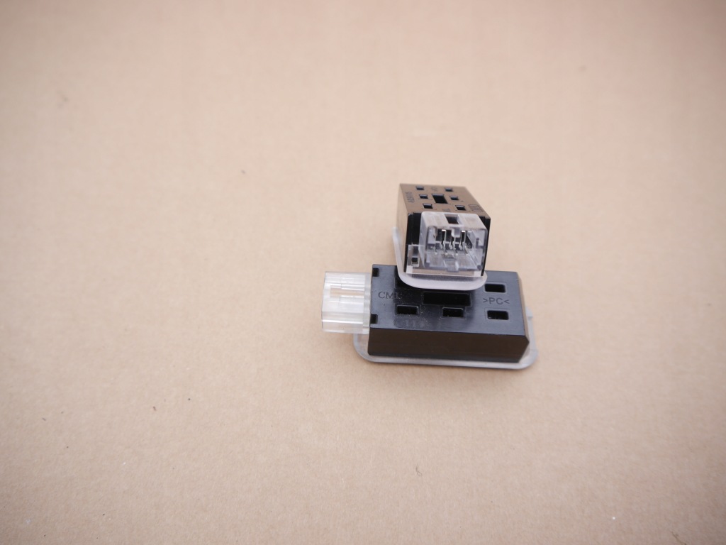 фото №3, Audi a8 d4 4h фонари салона led 4h0947415