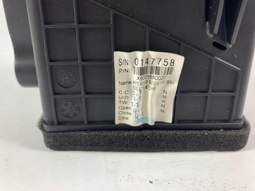 фото №5, Dodge durango 2018-20 решітка обдув панелі приладової панелі права