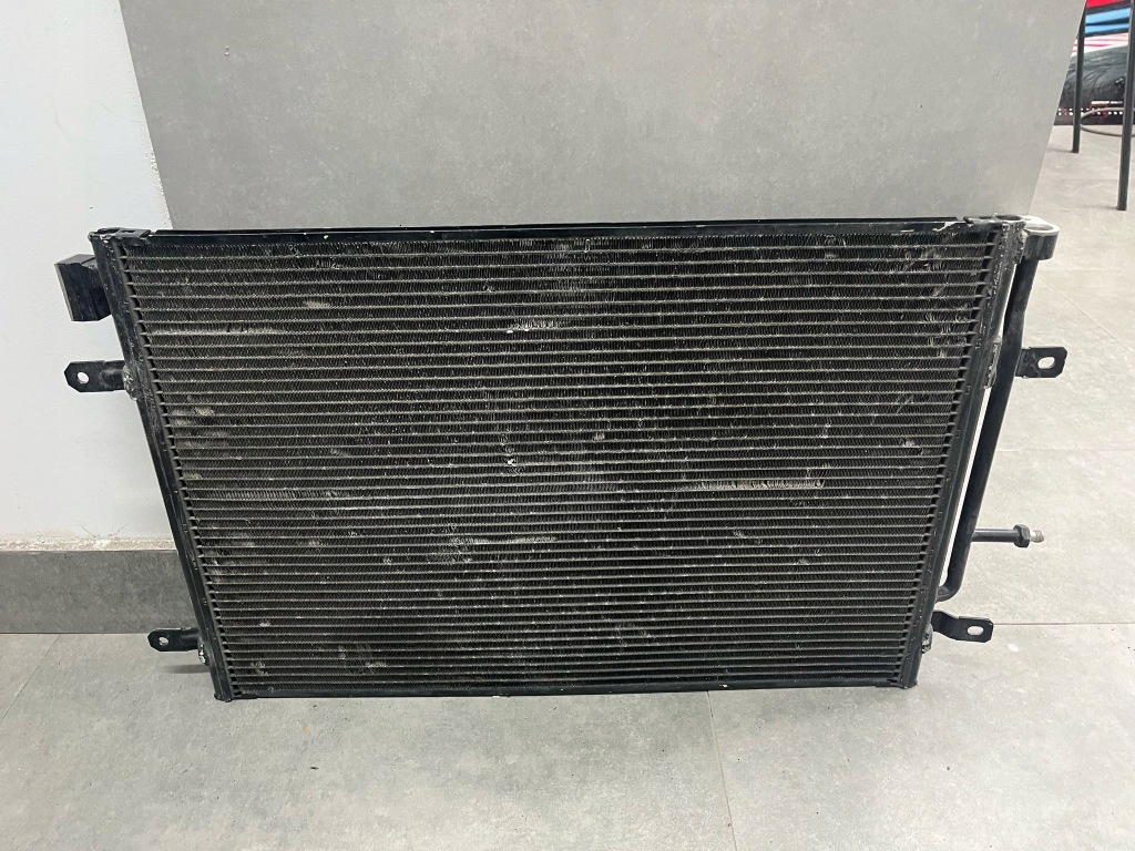 фото №3, Радиатор audi a4 b7