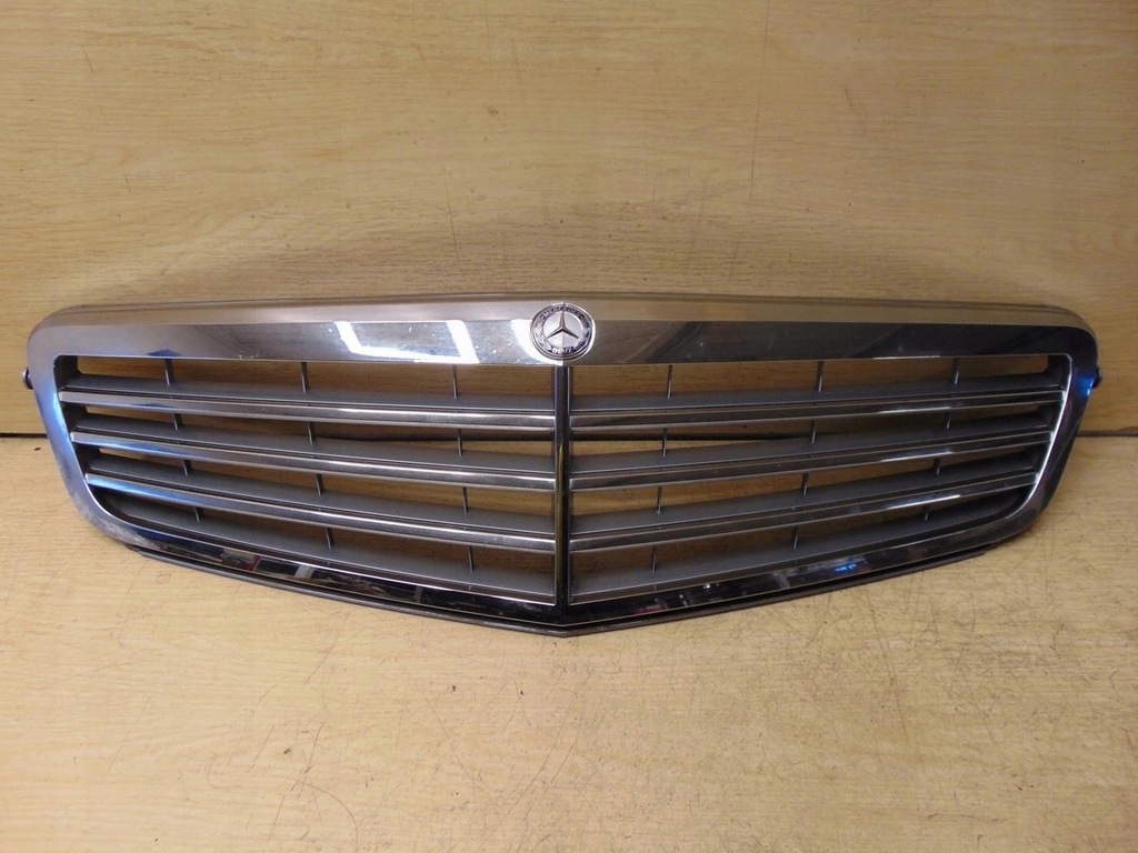 фото №1, Решітка радіатора решітка радіатора mercedes w204 a2048801483