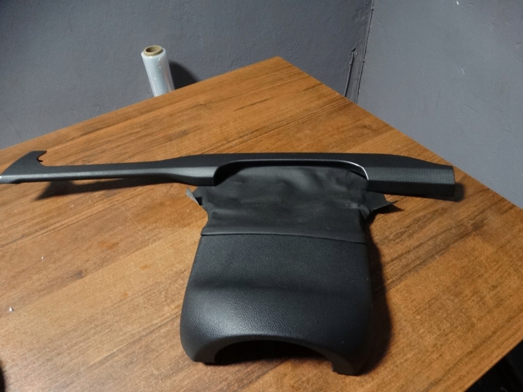 фото №1, Idealna защита колонки руля vw golf viii 1