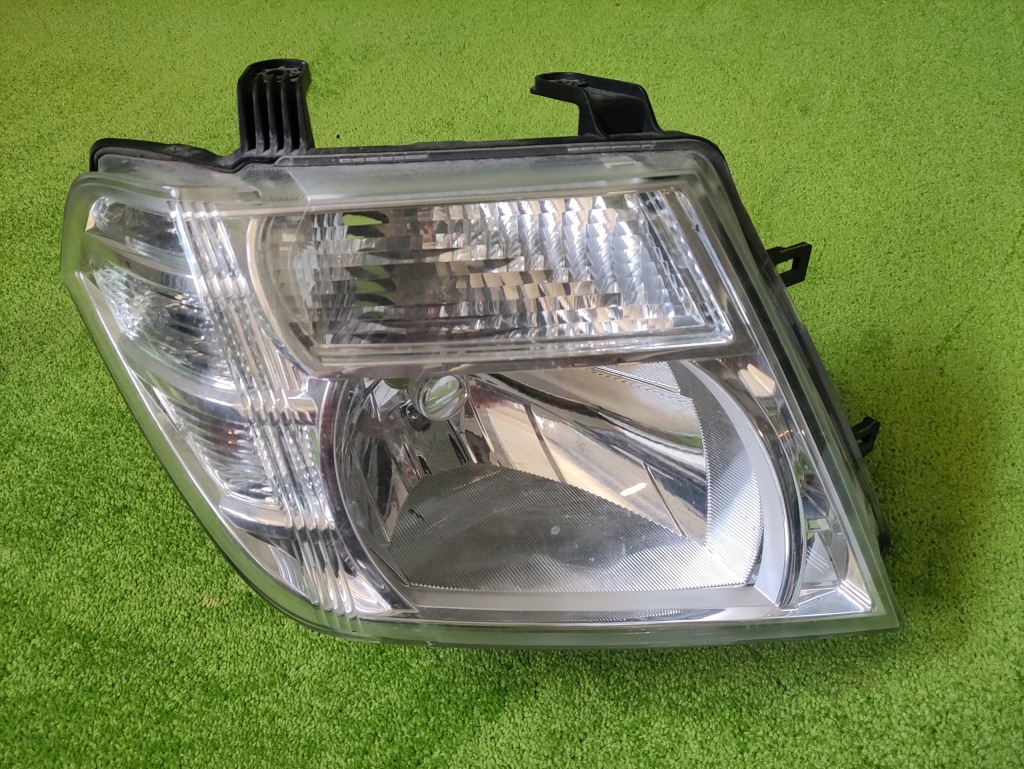 фото №1, Nissan navara pathfinder iii лампа правая передняя