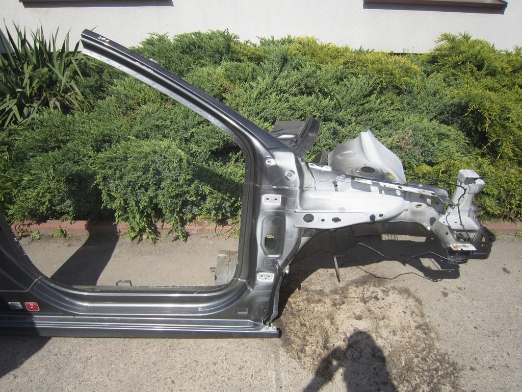 фото №1, Peugeot 301 чверть права лонжерон