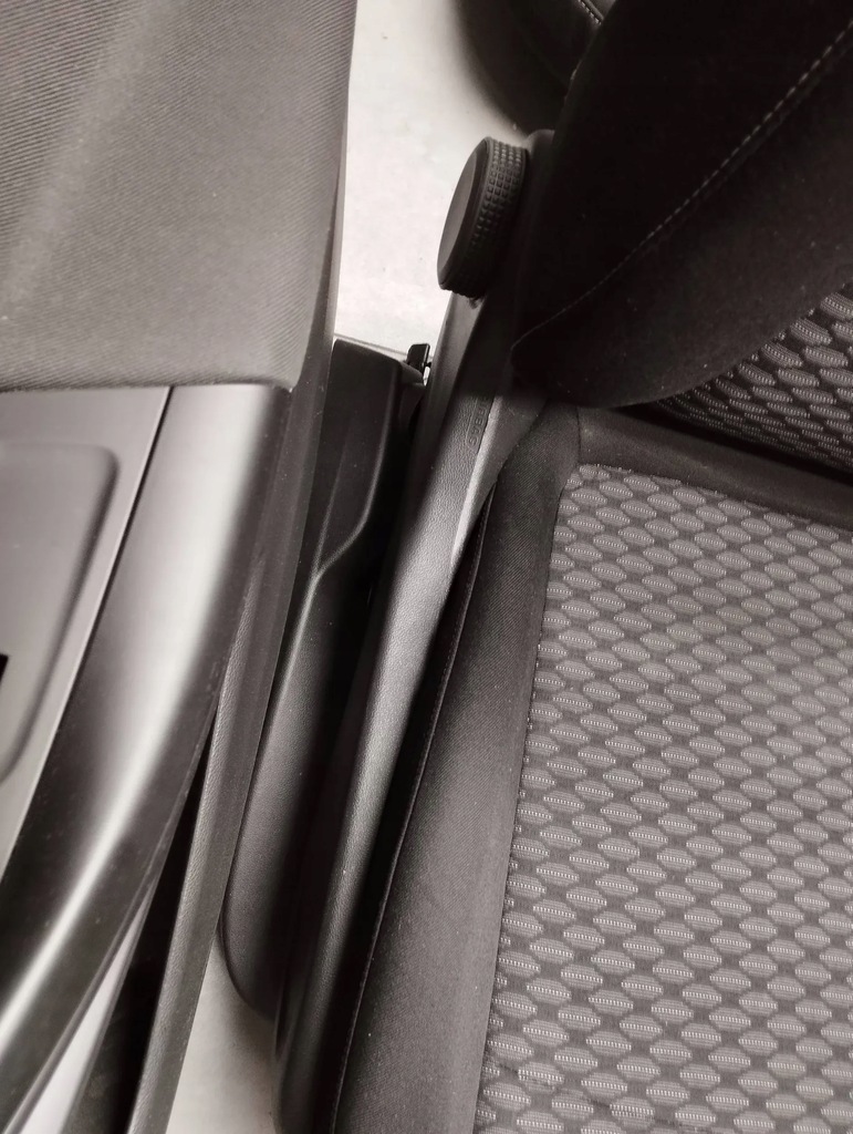 фото №11, Opel astra k kombi сиденья обшивки сиденья