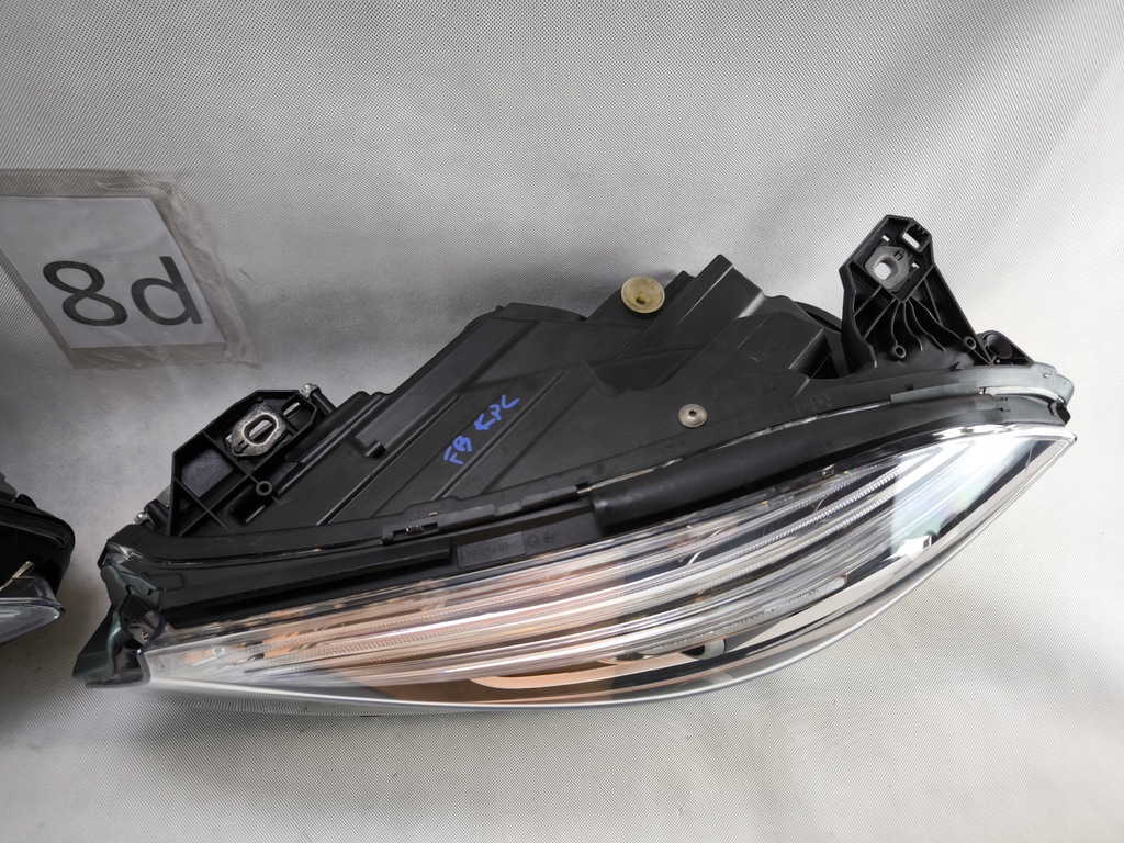 фото №7, Mercedes a klasa 176 ксенон поворотный ils левый правый фара лампа w176