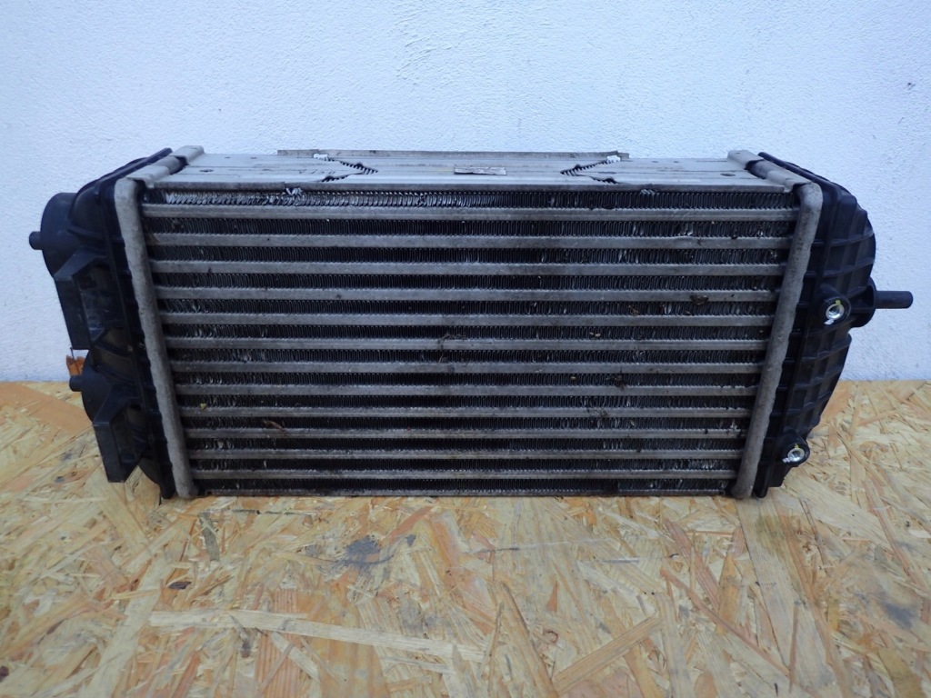 фото №1, Интеркулер kia sportage 4 iv 28270-2b743