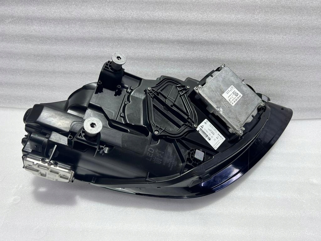 фото №11, Porsche cayenne 3 matrix лампа ліва права