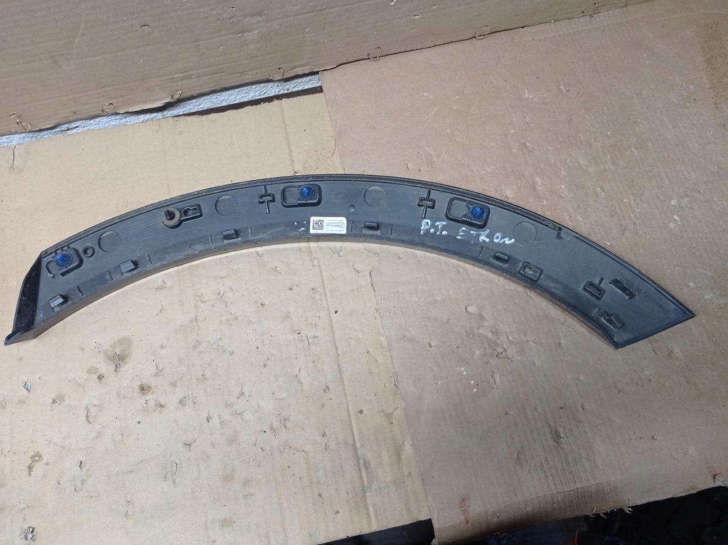 фото №5, Молдинг крыла правый задняя audi etrom 4ke853026e