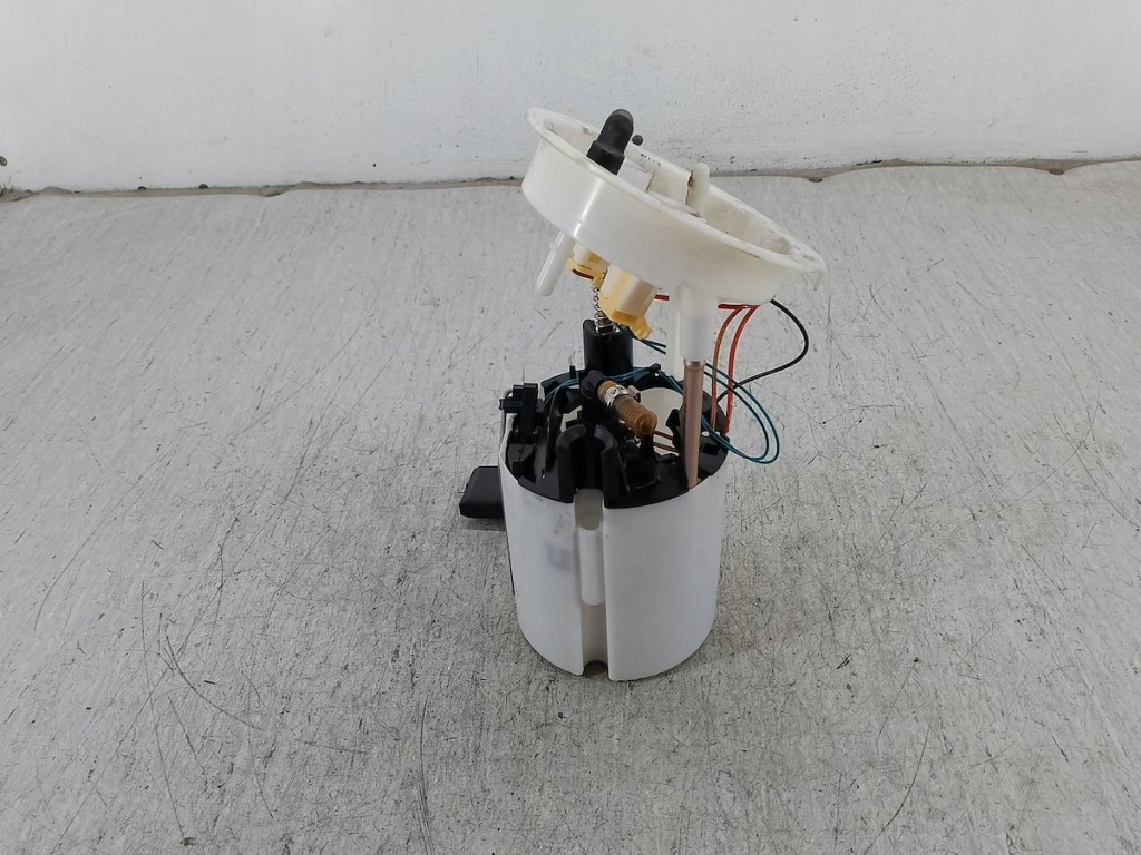 Насос топлива bmw e91 02460503 2.0 16v 320i в Украине