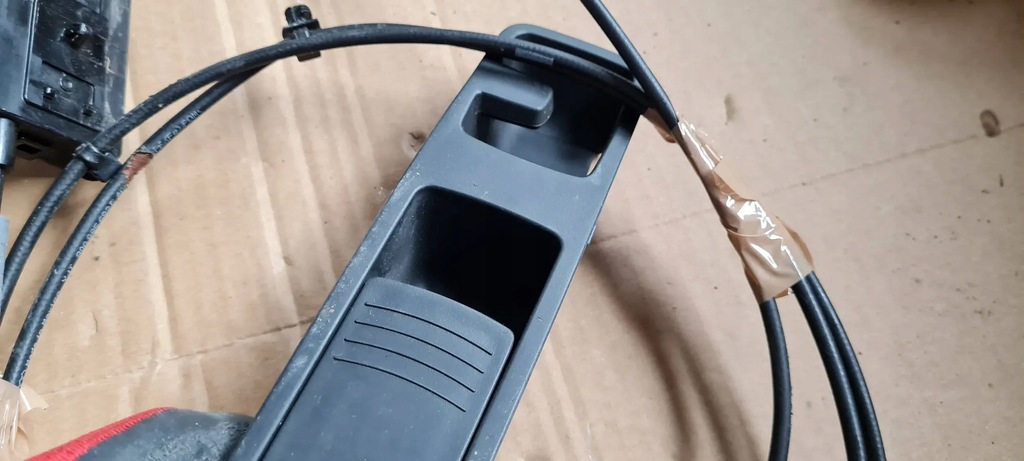 фото №9, Sq5 q5 80a кнопка трос відкривання сидіння правий задня 80a880c22