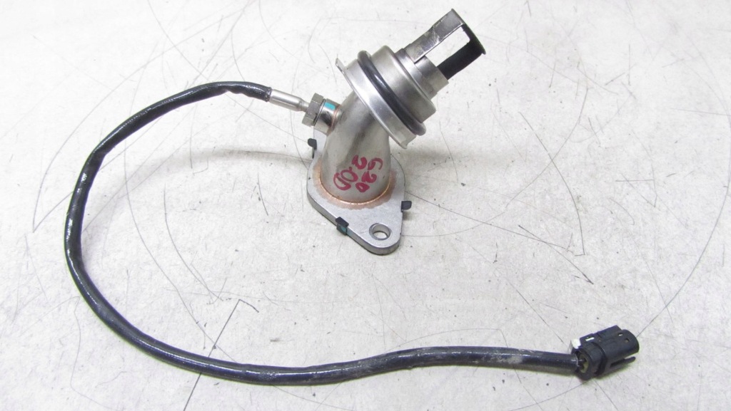 Купити Bmw x1 f48 2.0d трубка шланг egr 14-