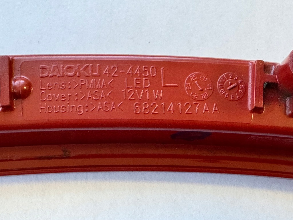 фото №6, Dodge charger widebody задній бампер габаритний ліхтар 2020+