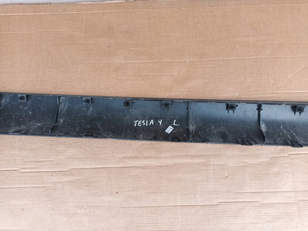 Купить Молдинг порог левая tesla model y порог левое