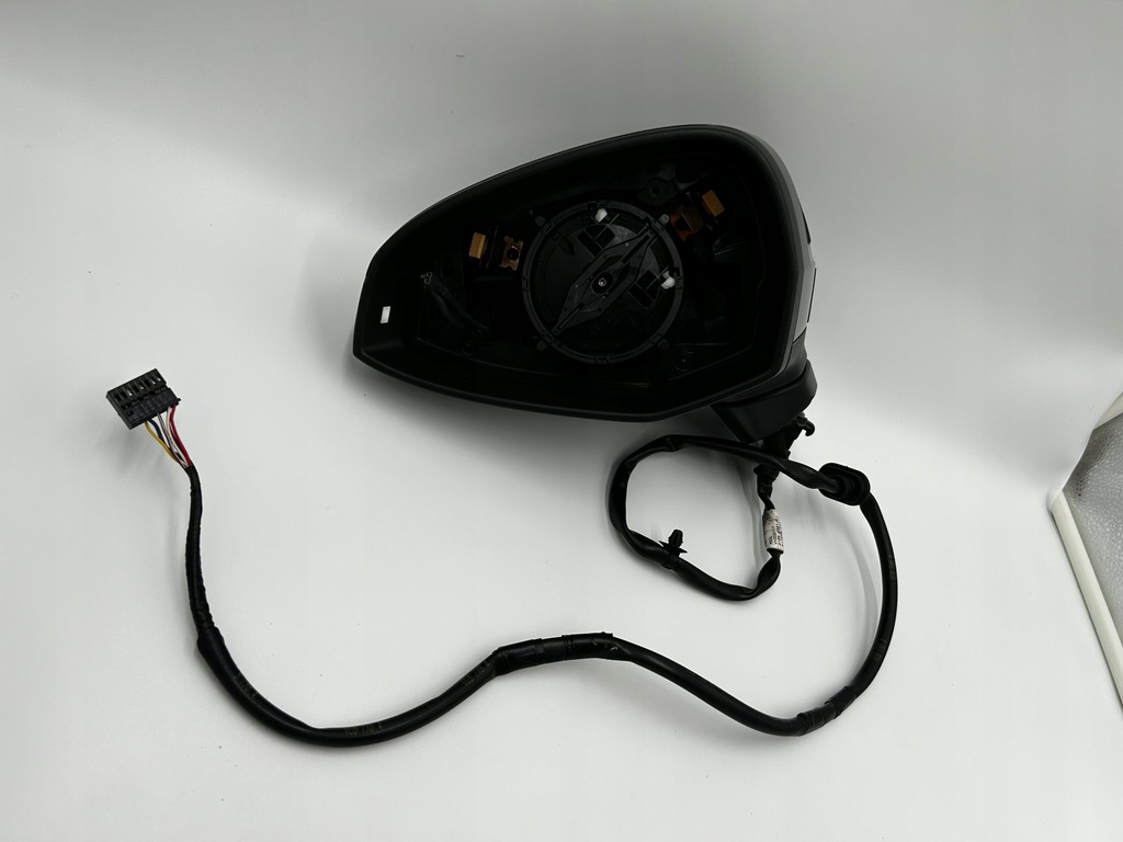 фото №1, Audi a4 b9 ліва дзеркало 6 pin