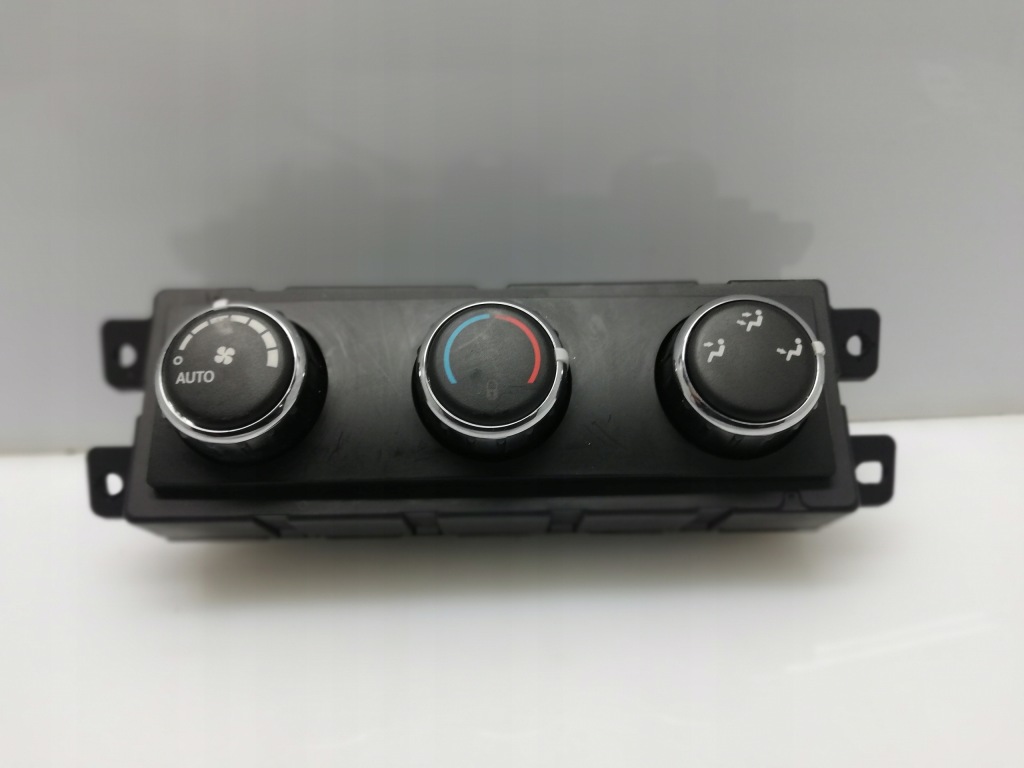 фото №1, Панель кондиціонера fca 55111313ab