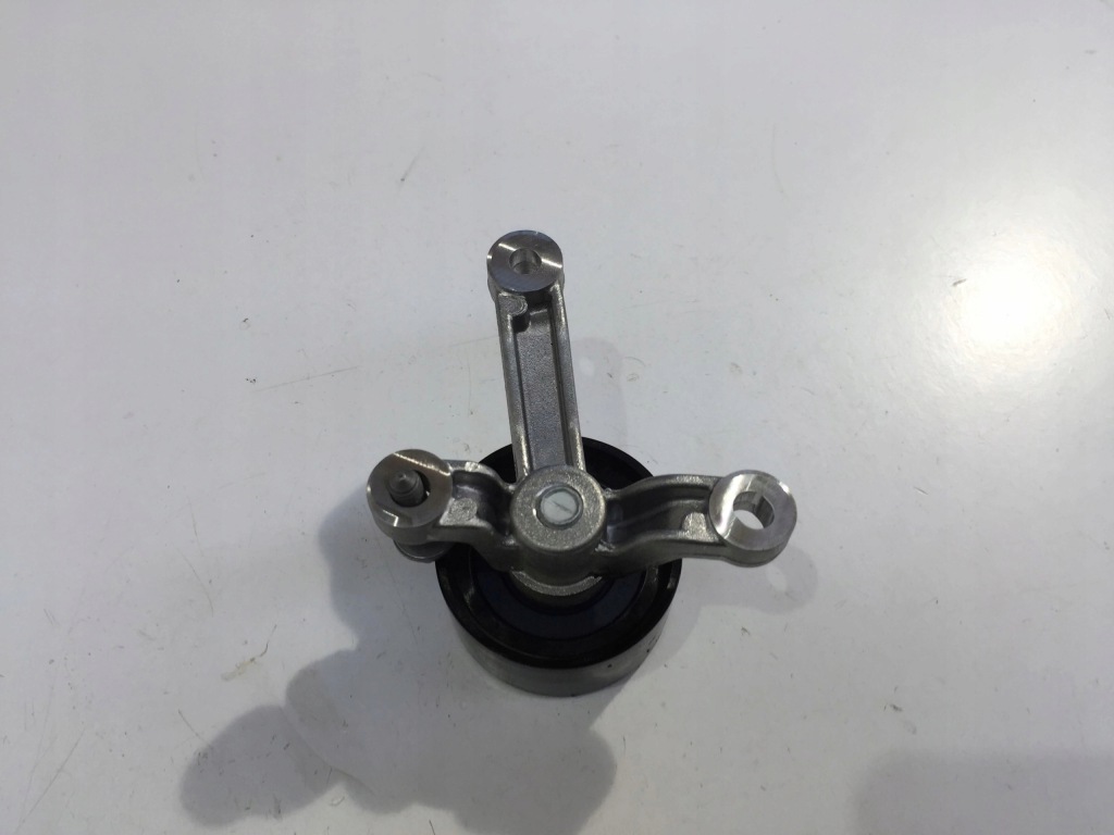 фото №2, Audi q3 83a f3 1.5 tfsi 2018 кронштейн ролик ремень