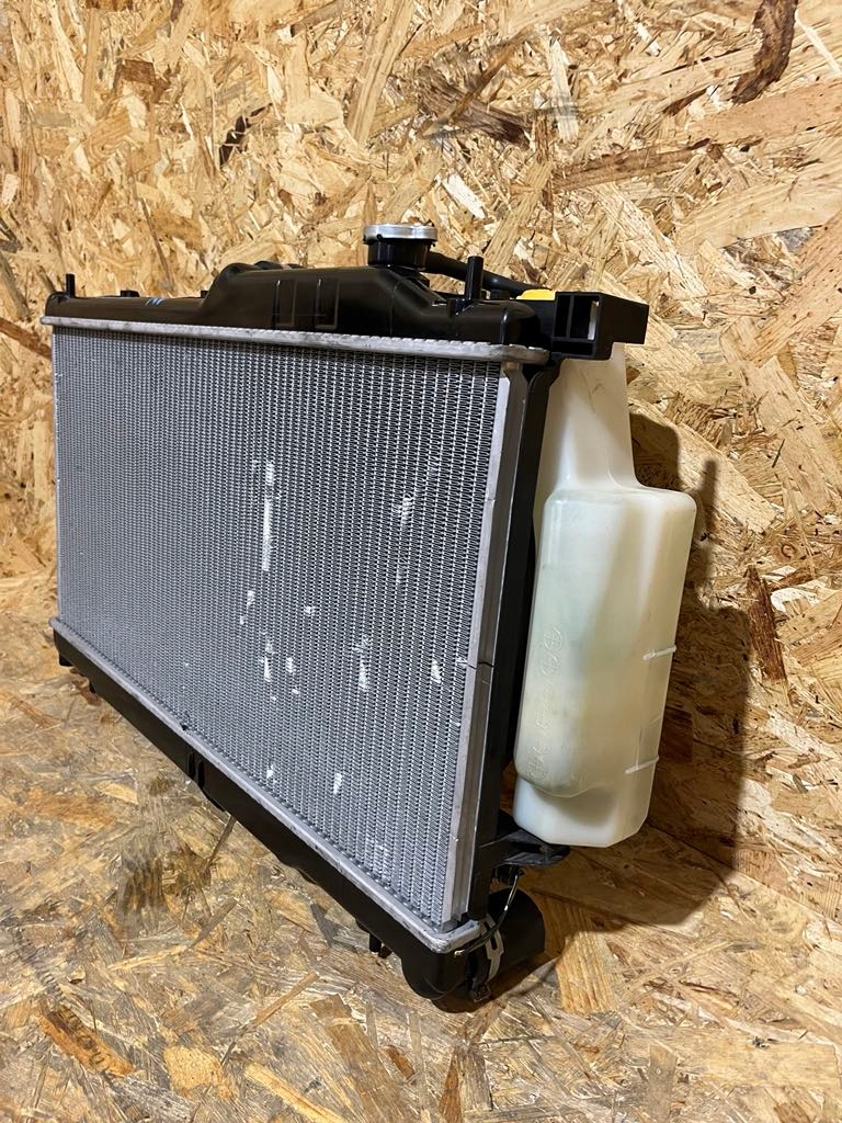 фото №12, Радиатор + вентиляторы subaru xv crosstrek 2022 rok 1.6 бензин оригинал