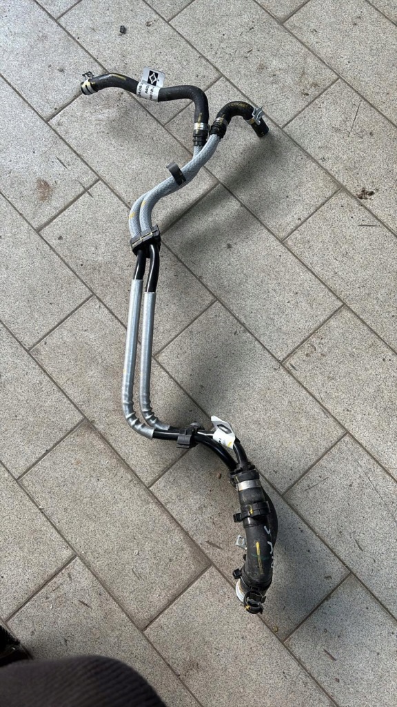 фото №1, Шланг wąż труба охлаждение dacia sandero iii 144987661r