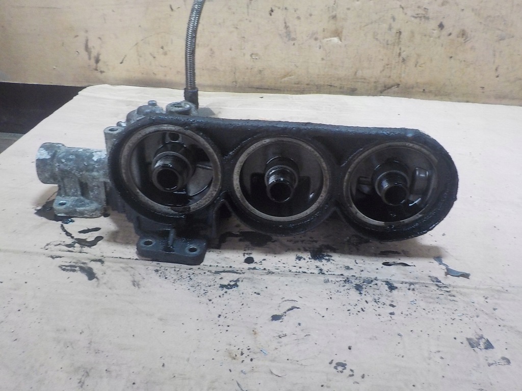 фото №4, Основа фільтра оливи renault magnum 440 dxi