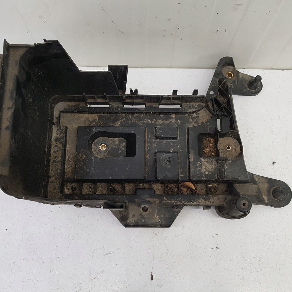 фото №4, Основа акумулятор volkswagen golf 5 plus