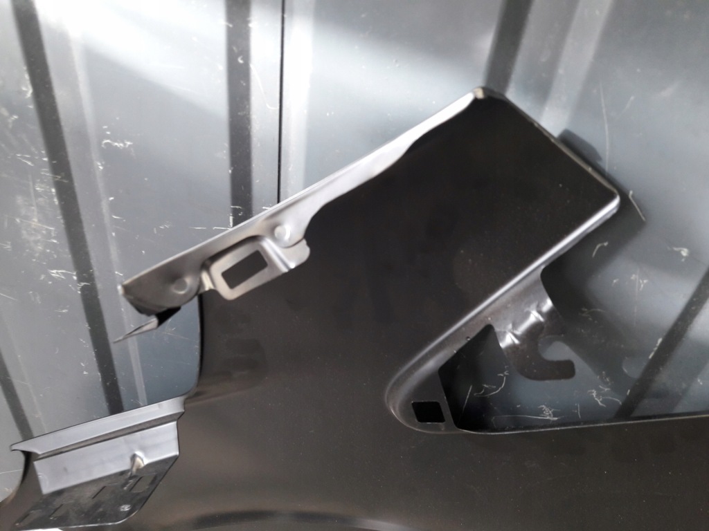 1754102 крыло правый перед ford b max Оригинал