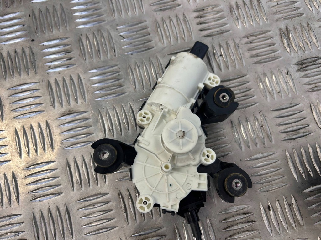 Замок дверь задних правая сторона tesla model x 103448100j с Разборки