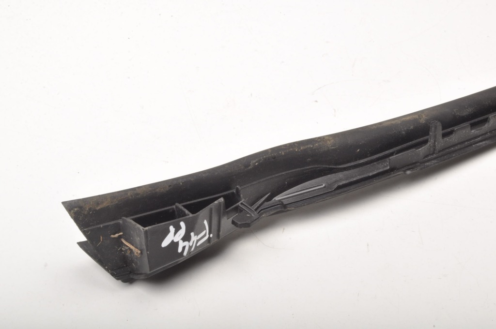 Bmw 2 f44 gran купе молдинг скло передньої лобове права 7475980 Недорого