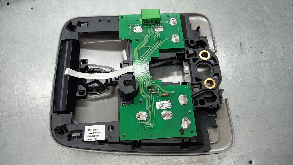 фото №5, Освещение кабины volvo v70 ii lift 05r 30669623