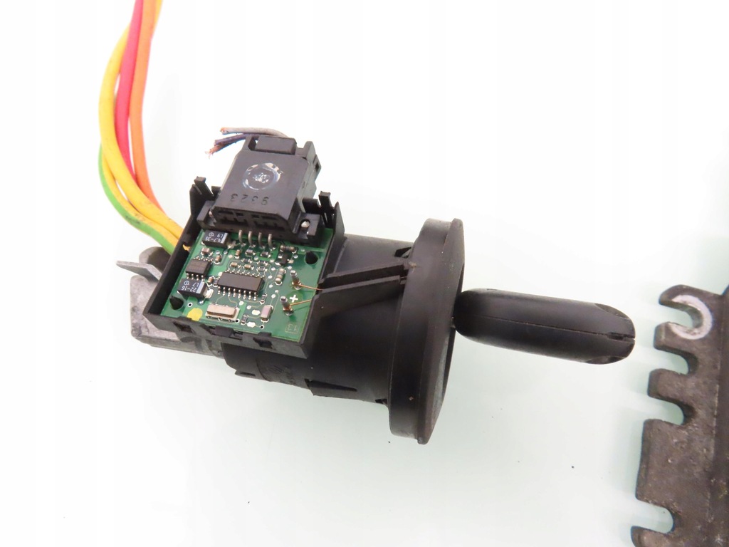 фото №7, Замок запалювання блок керування renault scenic i fl 1.6 s110030054a 8200035891