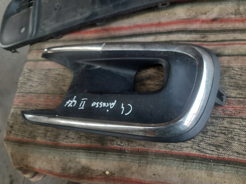 фото №10, C4 picasso ii 1.6bhdi решітка протитуманна фара правий перед