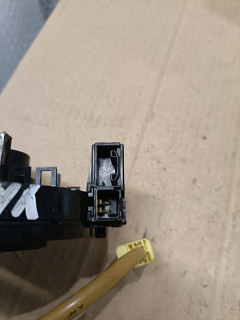 фото №4, Лента подушка безопасности toyota yaris 04c0449