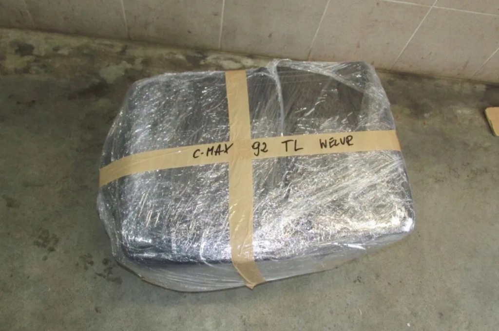 фото №8, Сиденья заднее сиденье задняя велюр комплект c-max mk1 2005 rok