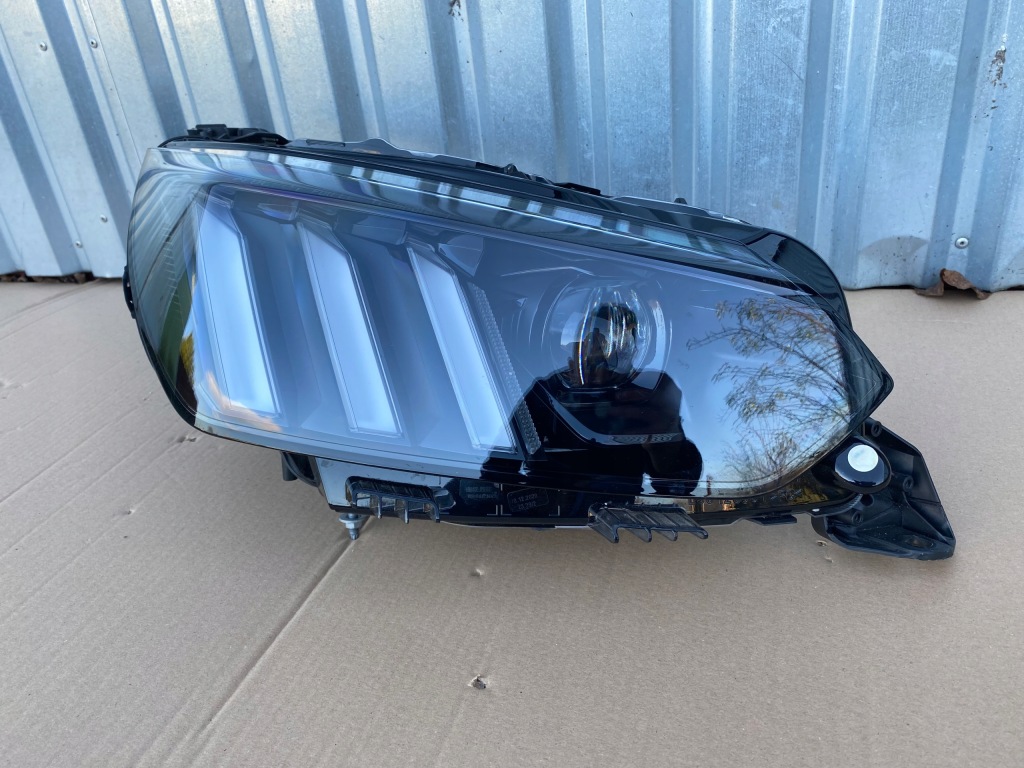 фото №1, Лампа peugeot 208 ii 2008 ii full led правая перед передняя