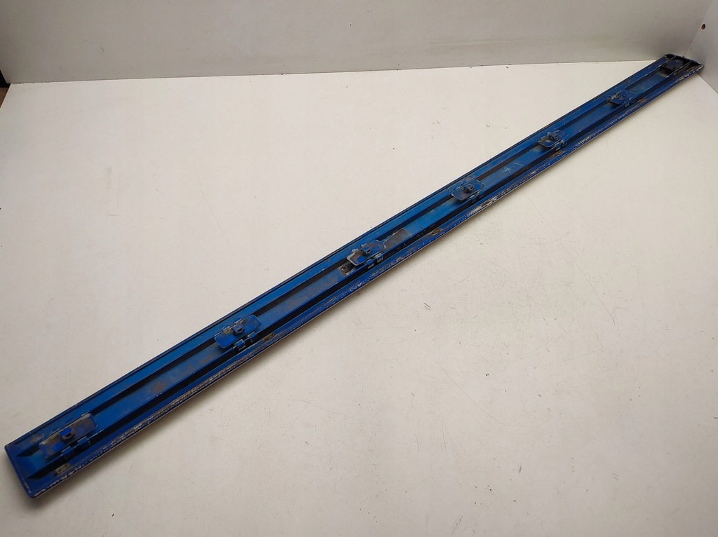 фото №9, Audi a8 s8 d2 4d 2001 перед сторона ліва молдинг двері передніх