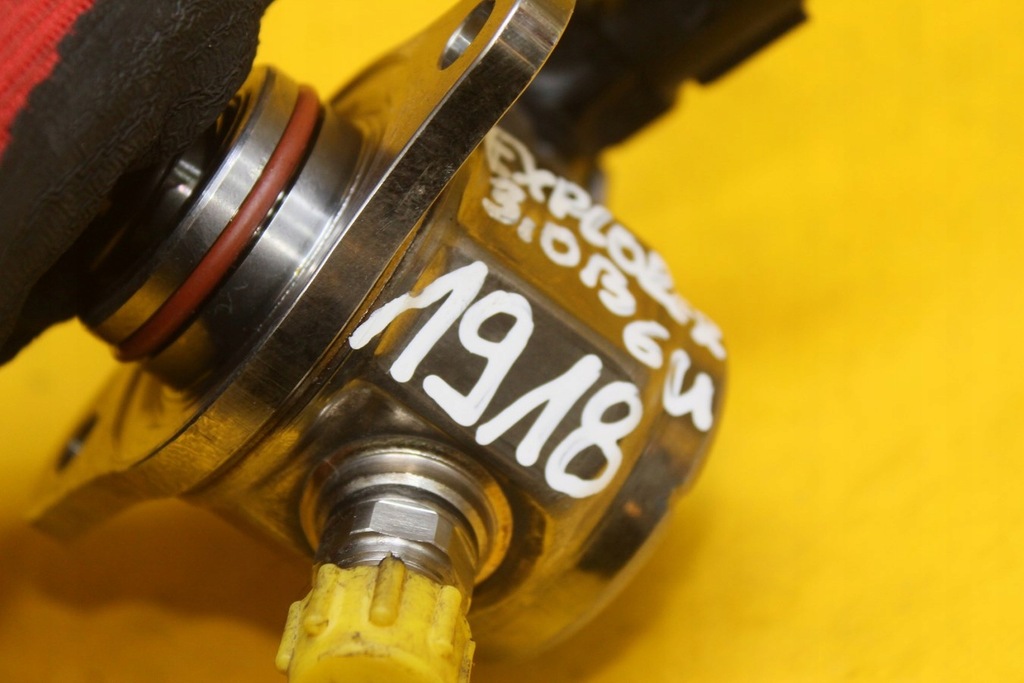 фото №11, Насос топлива l1me-9d376-ac explorer 6u 3.0 b bqwa