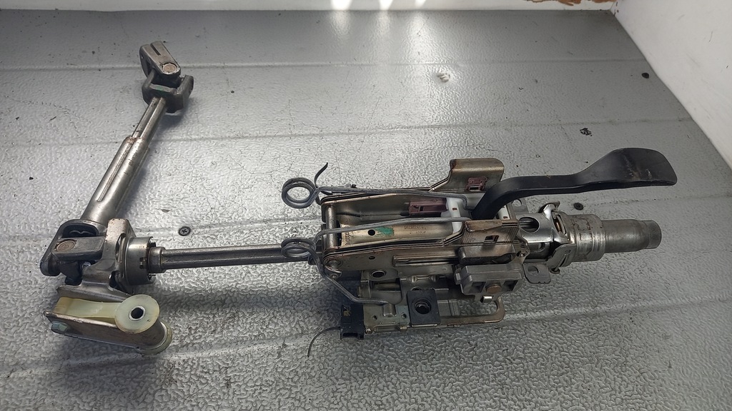 фото №4, Колонка рулевая skoda fabia combi 05r 1.2b