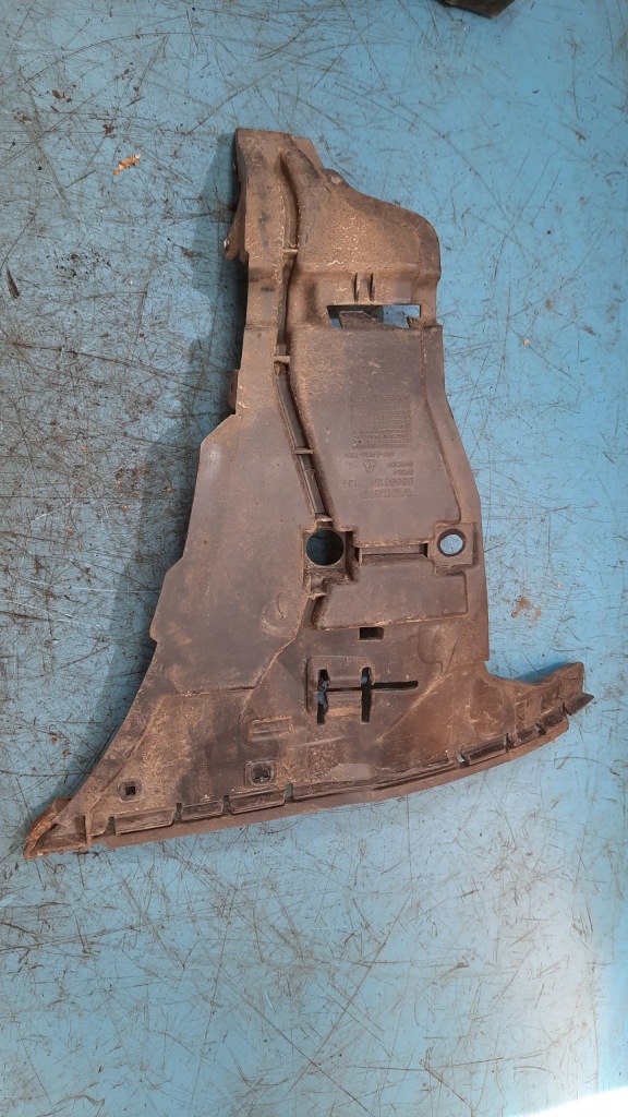 фото №1, Направляющая бампера перед левый volvo s60 lift 04-09r