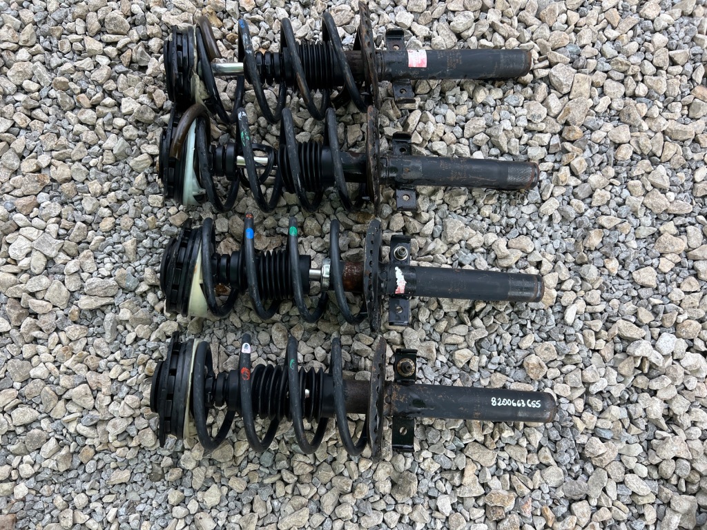 фото №1, Renault megane ii scenic амортизатор левый правый перед 8200663655