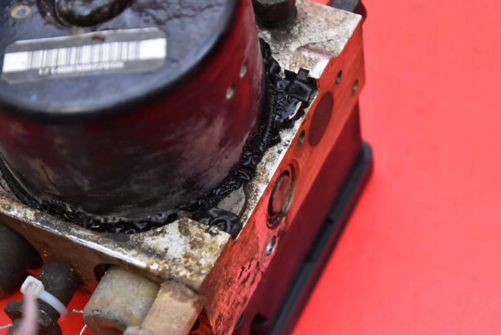 фото №11, Насос abs p04721106ad chrysler pacifica 1 i 3.5 v6 253 km 4x4 03-08