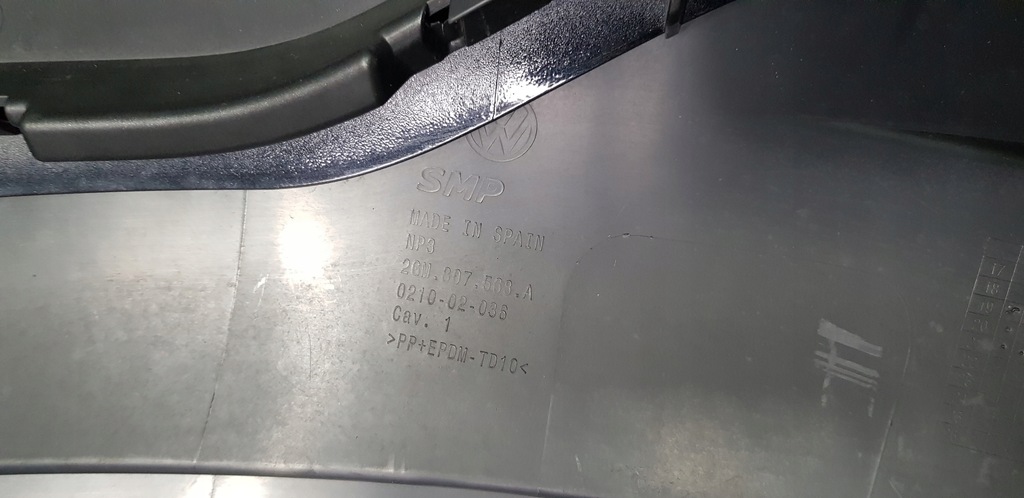 фото №13, Спойлер накладка бампера задня чорний оригінальний номер vw t-cross 2gm8075219b9